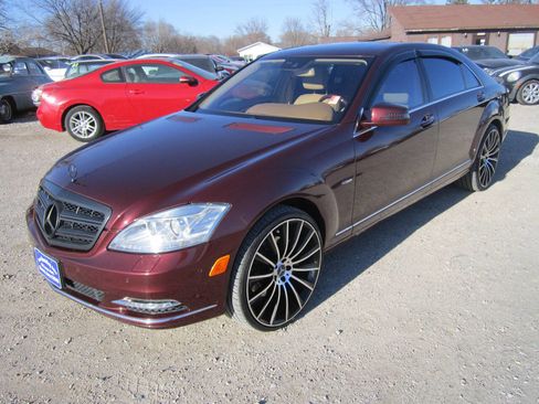 Used 2012 Mercedes-Benz S 550 4MATIC image 1