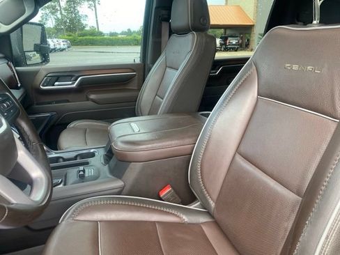Used 2024 GMC Sierra 2500 Denali w/ Denali Reserve Package AWD/4WD image 17