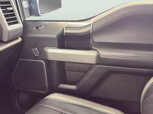 Used 2018 Ford F150 Raptor w/ Equipment Group 802A Luxury image 24