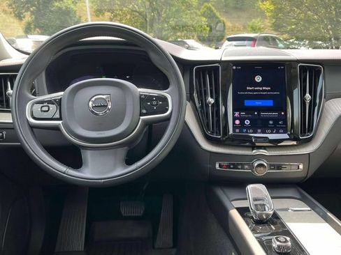 Used 2022 Volvo XC60 B6 Inscription w/ Advanced Package AWD/4WD image 18