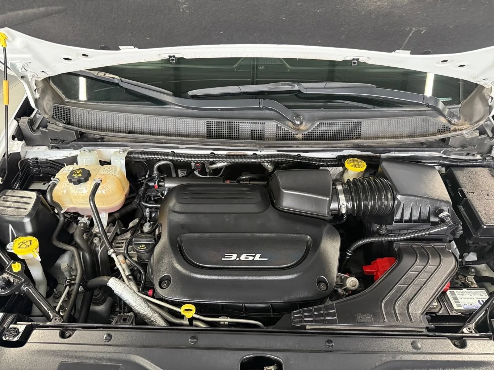 Used 2018 Chrysler Pacifica Touring-L Plus w/ Advanced Safetytec Group FWD image 47