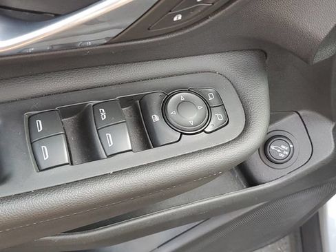 Certified 2023 GMC Terrain SLT w/ LPO, Floor Liner Package FWD image 16
