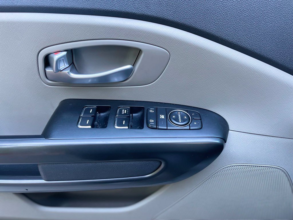 Used 2017 Kia Sedona L FWD image 10