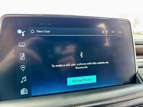 Used 2023 Chevrolet Suburban Premier image 33