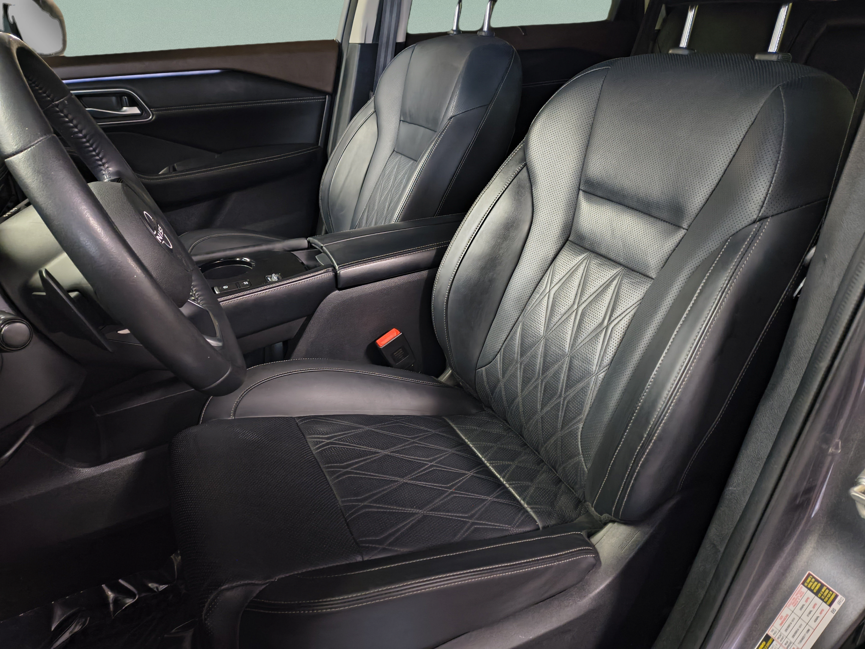 Certified 2023 Nissan Rogue Platinum w/ Platinum Premium Package FWD image 20