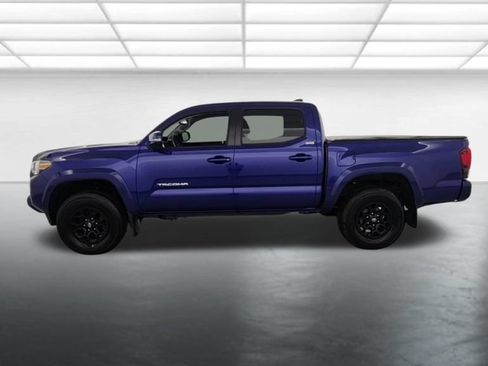 Used 2022 Toyota Tacoma SR5 w/ Technology Package AWD/4WD image 5