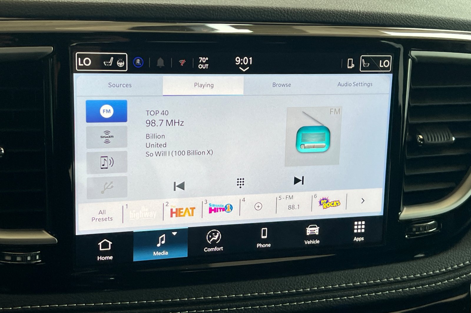 New 2026 Chrysler Pacifica Select AWD/4WD image 22