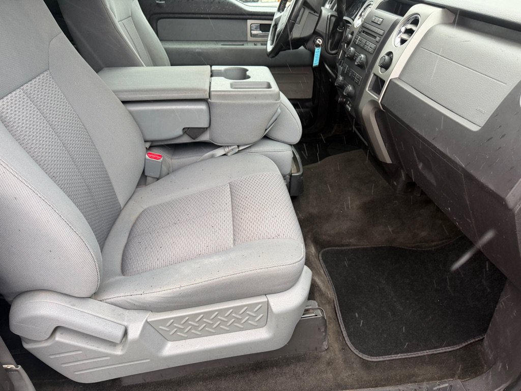 Used 2011 Ford F150 XLT w/ XLT Chrome Pkg AWD/4WD image 11