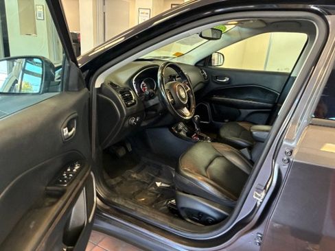 Used 2019 Jeep Compass Limited image 11