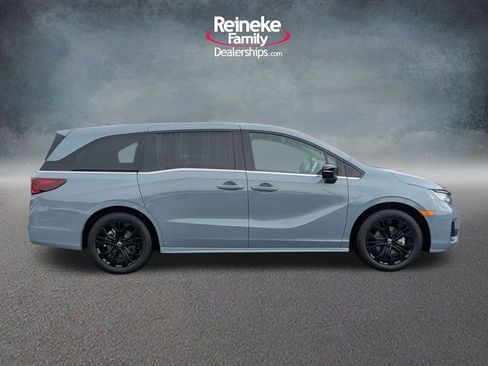 Used 2025 Honda Odyssey Sport-L image 4
