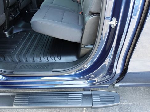 Used 2022 Chevrolet Silverado 1500 W/T w/ WT Value Package AWD/4WD image 22