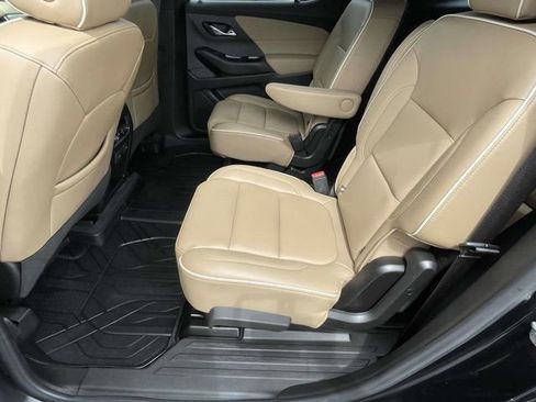 Used 2022 Chevrolet Traverse Premier w/ LPO, Floor Liner Package FWD image 11