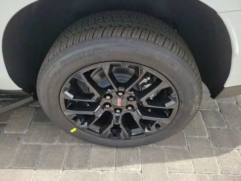 New 2026 GMC Yukon XL Elevation image 11