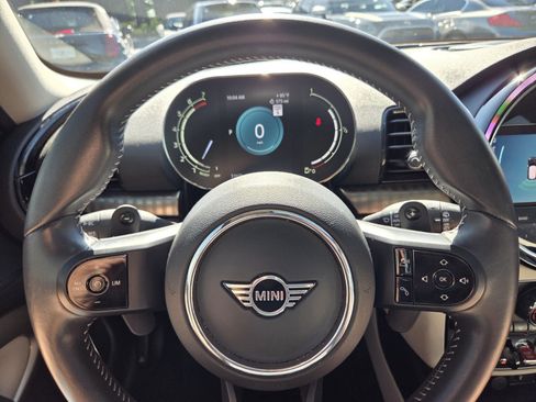 Used 2024 MINI Cooper Clubman S w/ Signature Upholstery Package FWD image 28