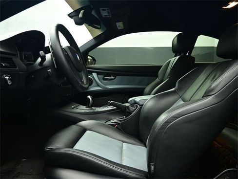 Used 2013 BMW M3 Coupe w/ Premium Pkg image 17