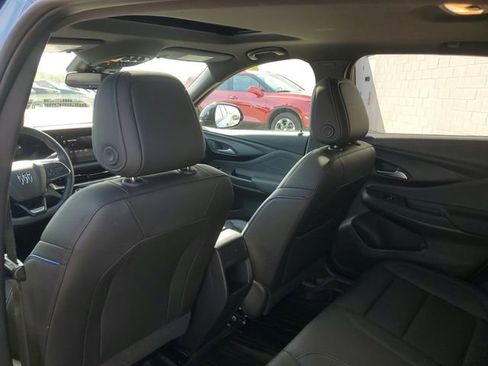 Certified 2024 Buick Envista Sport Touring w/ Convenience I Package FWD image 10