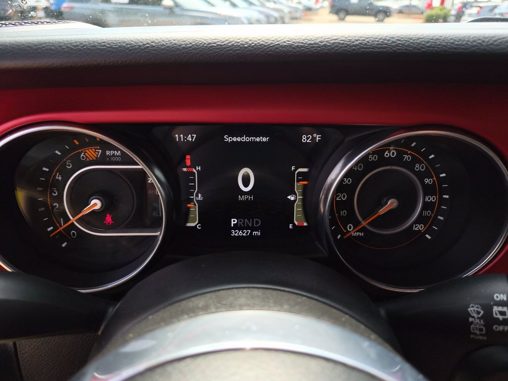 Used 2023 Jeep Wrangler Unlimited Rubicon w/ Cold Weather Group AWD/4WD image 26