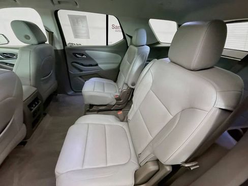 Used 2020 Chevrolet Traverse Premier image 25