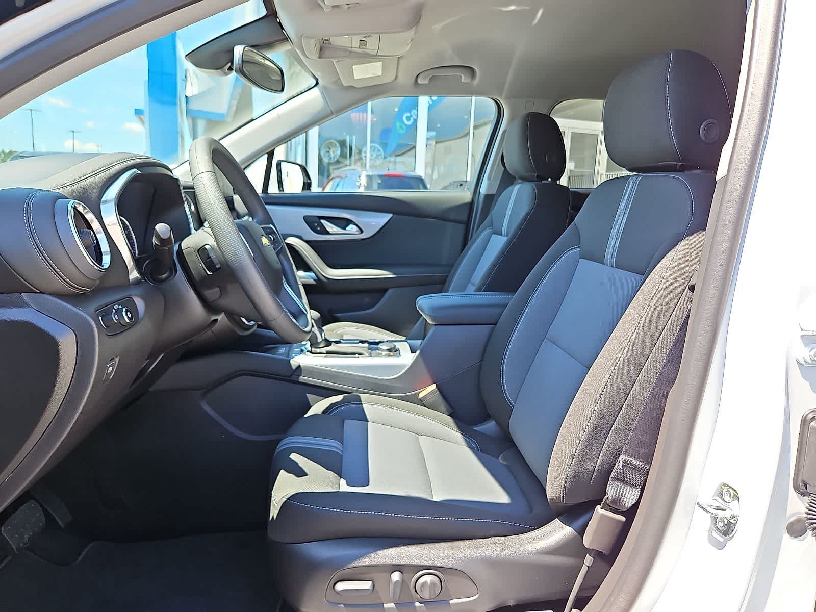 New 2026 Chevrolet Blazer LT w/ Convenience Package FWD image 11