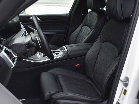 Used 2026 BMW X5 xDrive40i image 12