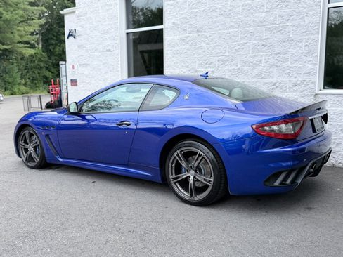 Used 2015 Maserati GranTurismo Sport RWD image 11