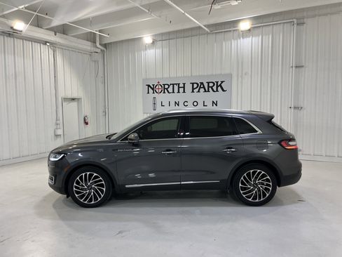 Used 2019 Lincoln Nautilus Reserve image 20