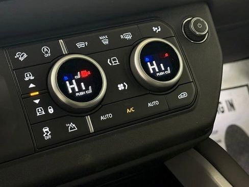 New 2025 Land Rover Defender 110 V8 image 37