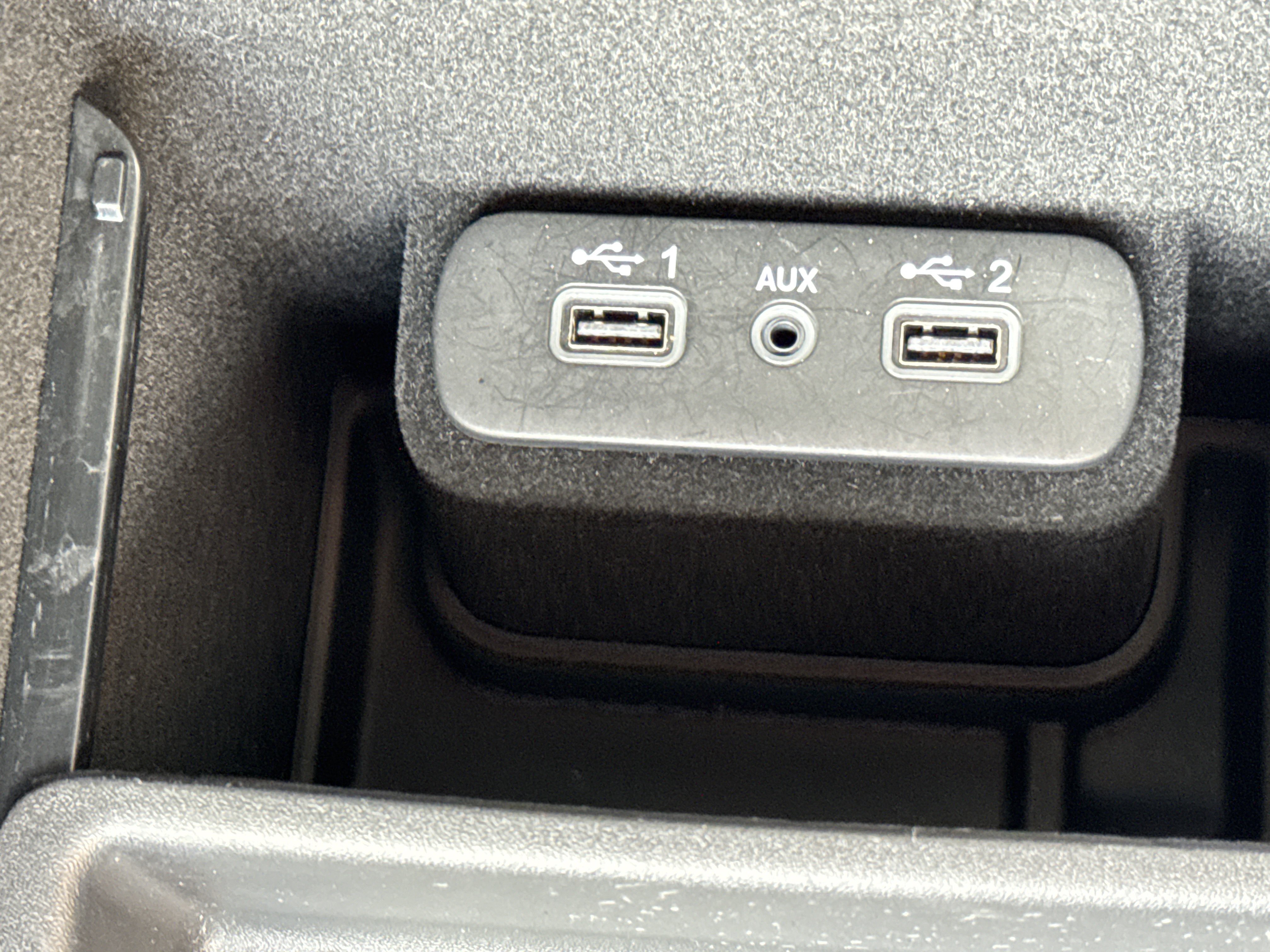 Used 2023 Dodge Charger SXT RWD image 19