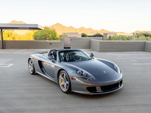 Used 2004 Porsche Carrera GT image 21