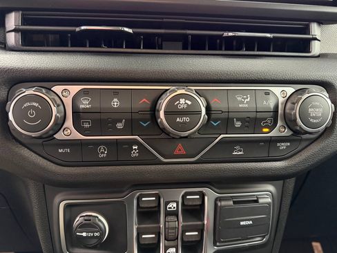 New 2026 Jeep Wrangler Unlimited Sport AWD/4WD image 19