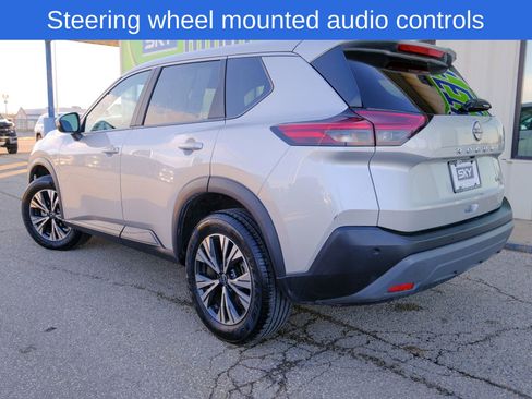 Used 2023 Nissan Rogue SV image 6