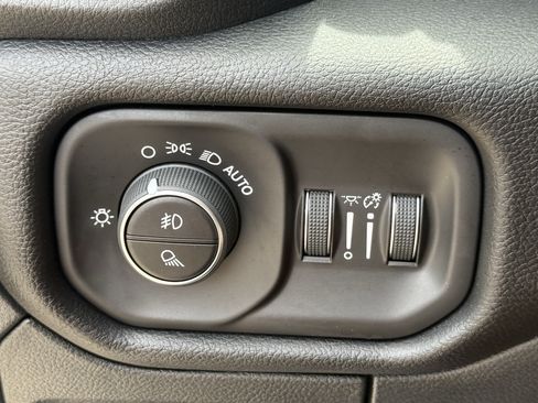 Used 2026 RAM 1500 Lone Star AWD/4WD image 25