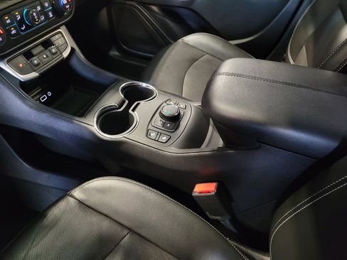 Used 2023 GMC Terrain SLT w/ Elevation Edition FWD image 26