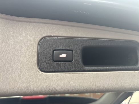 Used 2014 Honda Odyssey EX-L image 16