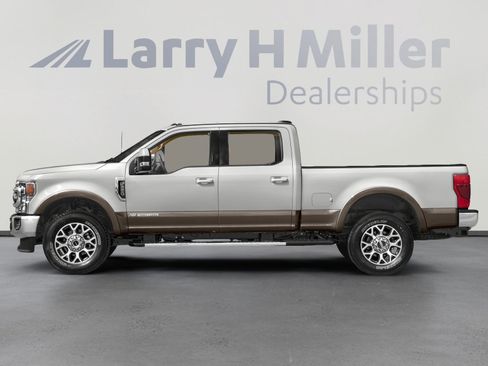 Used 2022 Ford F350 Lariat w/ Tremor Off-Road Package AWD/4WD image 7