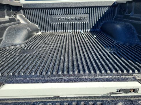 New 2026 Nissan Frontier SV w/ Tow Package image 9