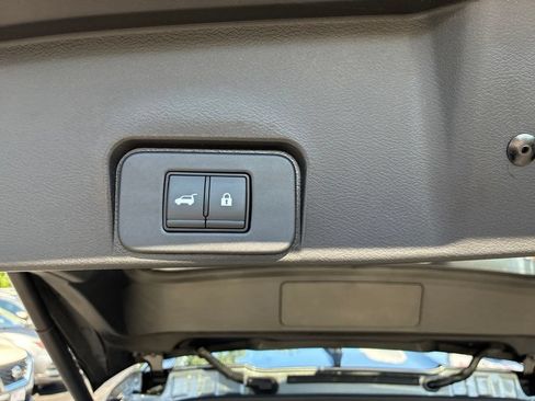 Certified 2023 Nissan Rogue SL w/ SL Premium Package AWD/4WD image 15
