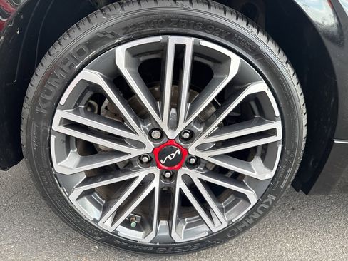 Used 2023 Kia Forte GT w/ GT2 Package image 9