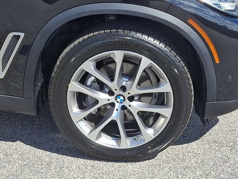 Used 2022 BMW X5 xDrive40i w/ Climate Comfort Package AWD/4WD image 8