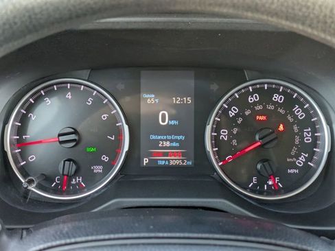 Used 2020 Toyota RAV4 XLE image 21