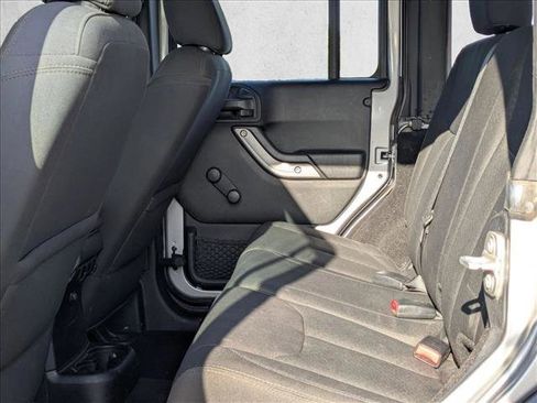 Used 2017 Jeep Wrangler Unlimited Sport image 15