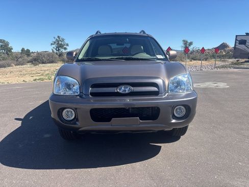 Used 2005 Hyundai Santa Fe GLS image 9