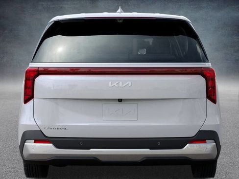 Used 2026 Kia Carnival image 14