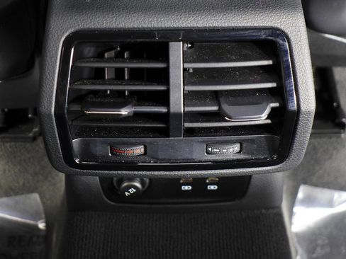 Used 2022 Audi Q3 2.0T Premium w/ Convenience Package image 24