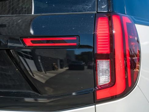 New 2026 Ford Expedition Platinum w/ Stealth Performance Package AWD/4WD image 8