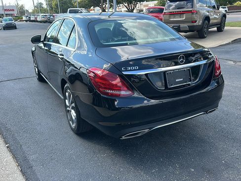 Used 2015 Mercedes-Benz C 300 4MATIC Sedan image 5