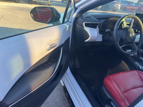 Used 2025 Toyota Corolla FX image 8