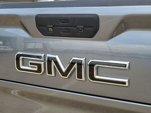 Used 2022 GMC Sierra 1500 Elevation w/ Preferred Package image 31