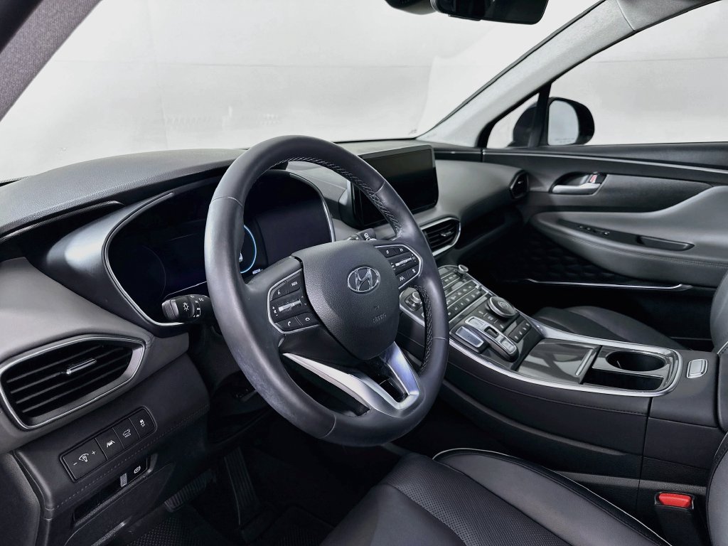 Certified 2023 Hyundai Santa Fe Limited FWD image 9