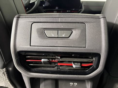 Used 2025 Chevrolet Silverado EV RST image 30